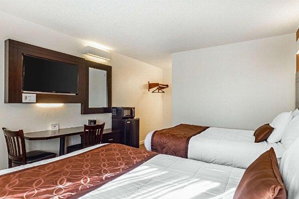 Rodeway Inn Wine Country image 9